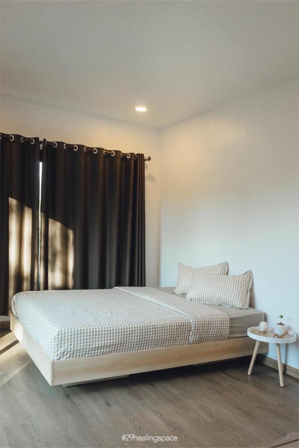 29ฮีลลิ่ง สเปซ Apartment Pua Exterior photo